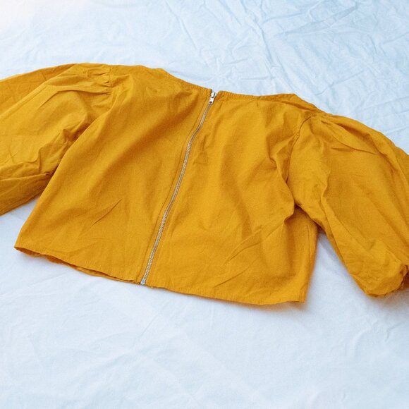 Fun, vintage, 100% cotton, mustard yellow, bubble sleeve crop top - Picture 3 of 5